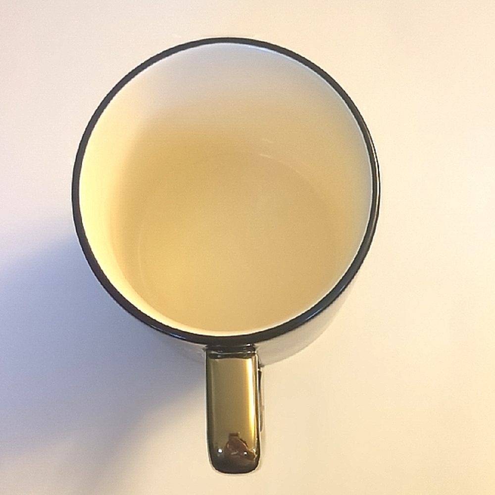 Gold and Black Animal Design Mug - Picture 10 of 10